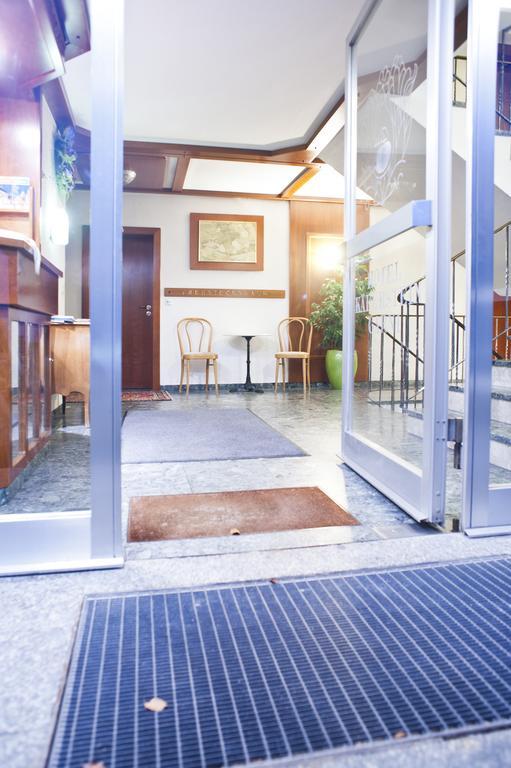 Hotel Kaeferstein Garni Нюрнберг Екстериор снимка