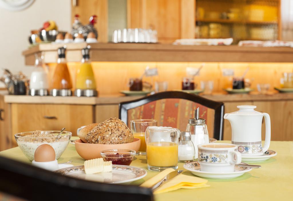 Hotel Kaeferstein Garni Нюрнберг Екстериор снимка